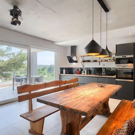 Holiday home Exquisite Luxusvilla Mit Pool, Billard, Spielplatz *